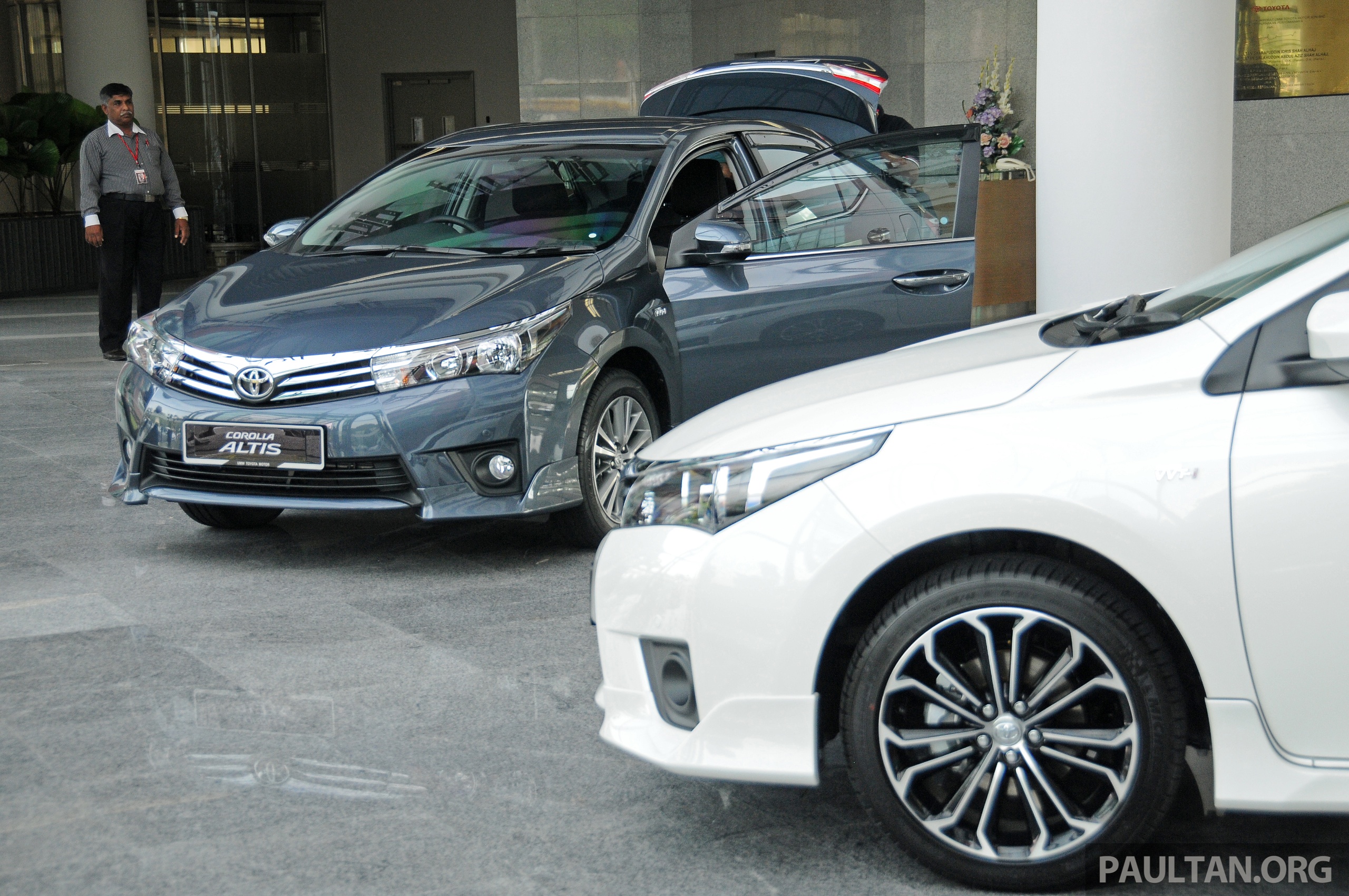 GALLERY: 2014 Toyota Corolla Altis - preview pics Paul Tan - Image 222293