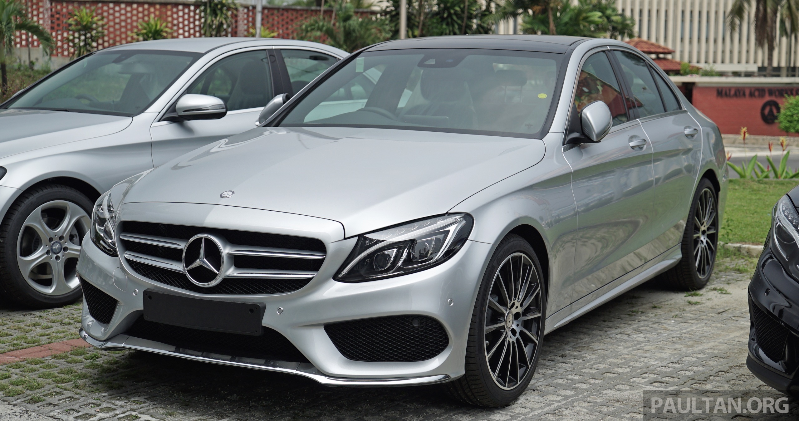 GALLERY: W205 Mercedes-Benz C180 Avantgarde and C300 AMG Line in ...