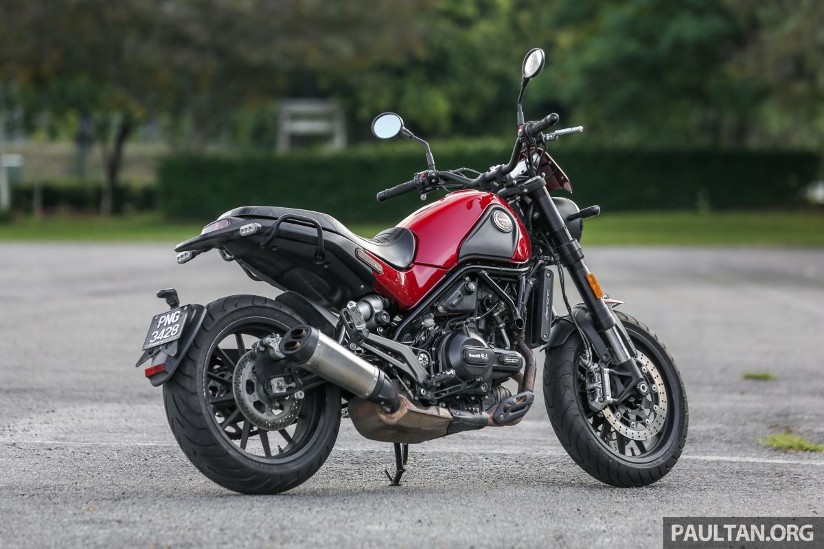 REVIEW: Benelli Leoncino - riding the 500 cc baby lion Benelli_Leoncino ...
