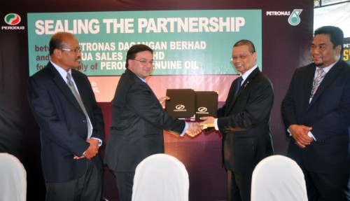 Perodua and Petronas sign RM225m engine oil supply deal